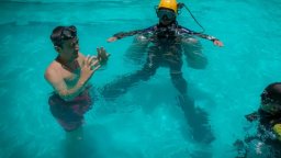 Валери за майка си София: Даде 1 млн. на Калушев да ме "спаси", секса с него започнах на 15 г.