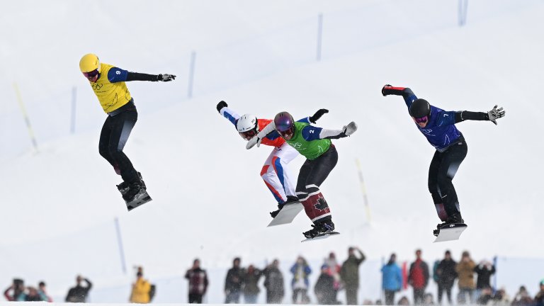 Драма на финала донесе нова титла за Австрия в мъжкия сноуборд крос