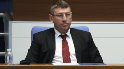 Денев отрече за вербувани от ДАНС сред убитите на Петрохан