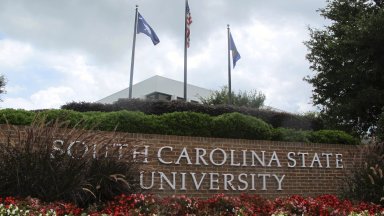 Двама загинали и един ранен след стрелба в кампус на Университета на Южна Каролина