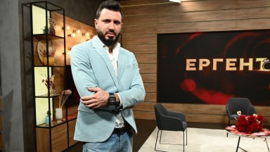 Елвиса влиза в студиото на "Преди обед" като водещ на "Ергенът с Мартин и компания"