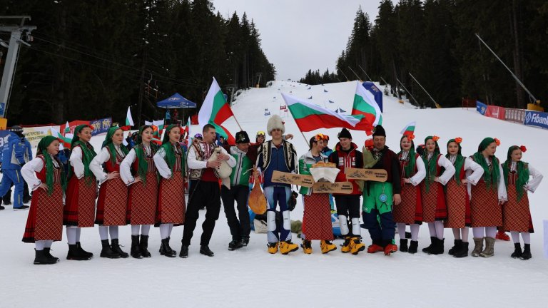 В Банско посрещнаха сноубордистите ни като национални герои 