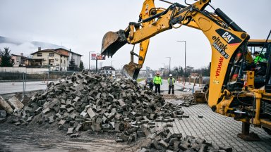 Започна строежа на последните 80 метра от ключовия бул. "Тодор Каблешков" в София (снимки)