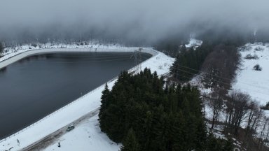 Мъжът, открил телата в хижа "Петрохан", е напуснал България