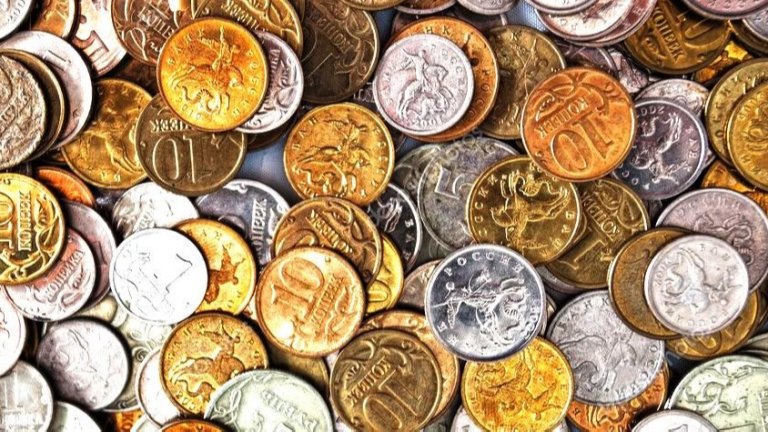 ГДБОП дири администратора на страницата "Копейкин" заради видео с рязане на руско знаме