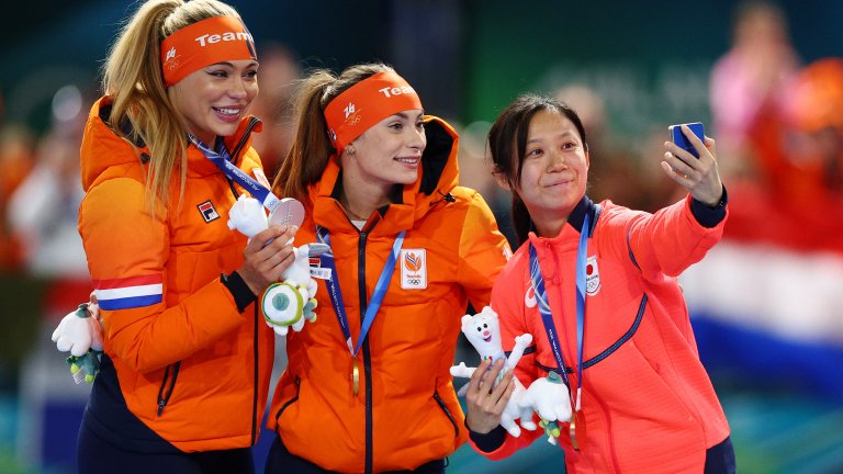 Ледените красавици размениха места на подиума, но отново донесоха "оранжева" радост