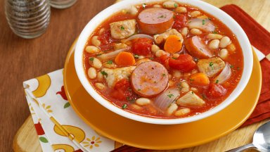 Какъв вид наденица да изберем за боб яхния