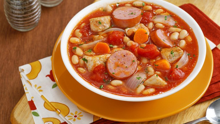 Какъв вид наденица да изберем за боб яхния