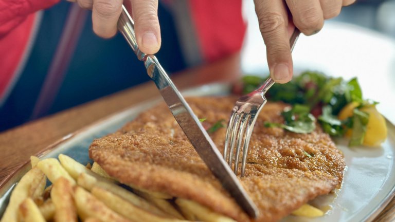 На тиган или на фурна: Как да си приготвим шницелите у дома