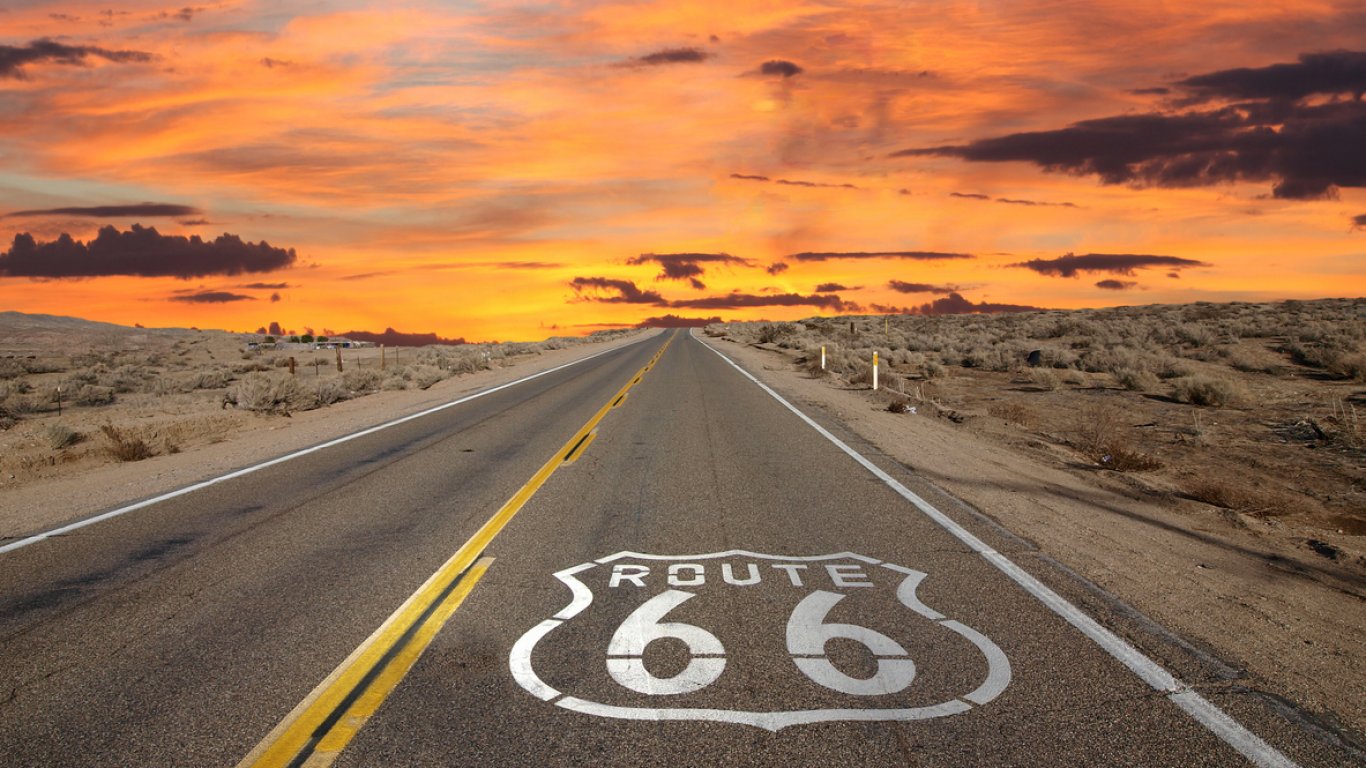 Route 66 отбелязва 100 години от създаването си