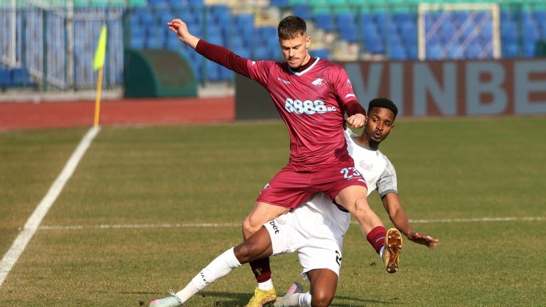 Септември изплува след важна победа в опашкарското дерби