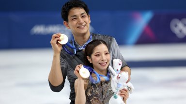 Перфектните Рику и Риючи са първият златен японски дует сред фигуристите