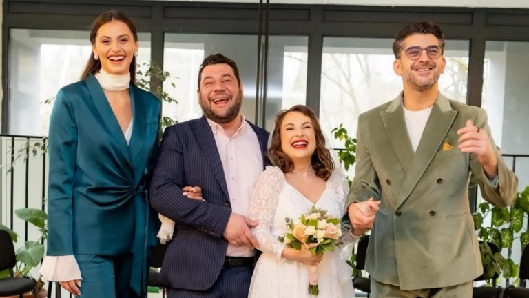 Сашо Кадиев и Ивелина Чоева кумуваха на актьора Евгени Будинов