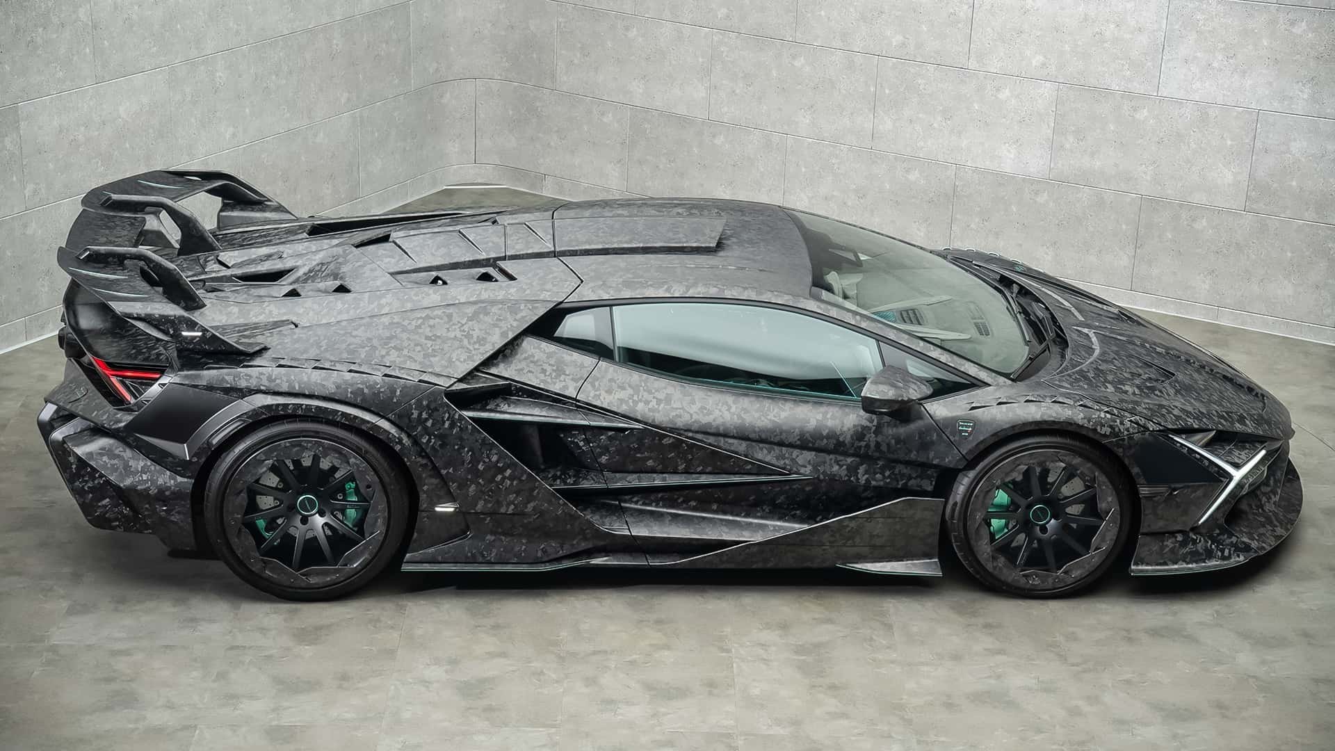 Mansory Carbonado X, базиран на Lamborghini Revuelto 
