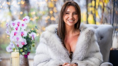 Вълчицата от Уолстрийт влиза в "Ергенът" (снимки)