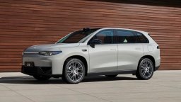 Хибрид на Leapmotor обещава 210 км пробег само на ток