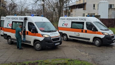 "Бързаме за живот, а после се оправдаваме": Глобяват шофьори на линейки за превишена скорост