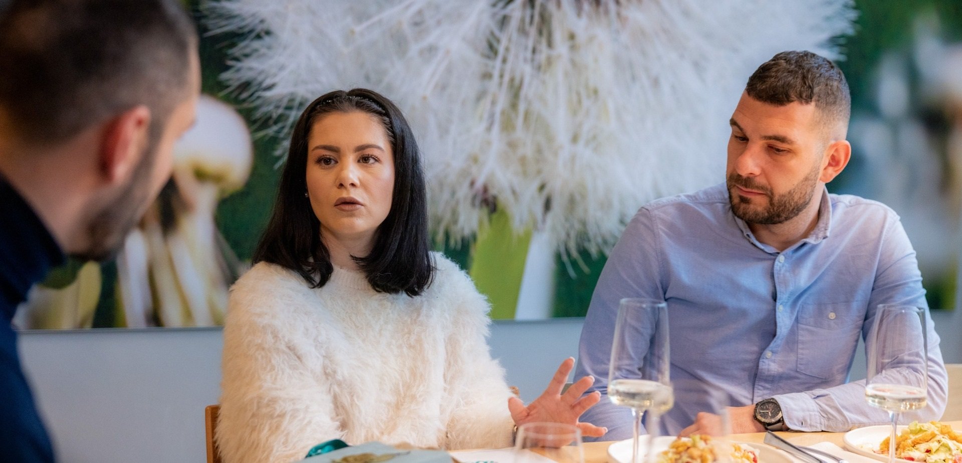 Снахата и брата на Крис