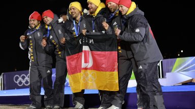 Троен немски подиум беляза олимпийския ден, а Норвегия води все така убедително в медалите