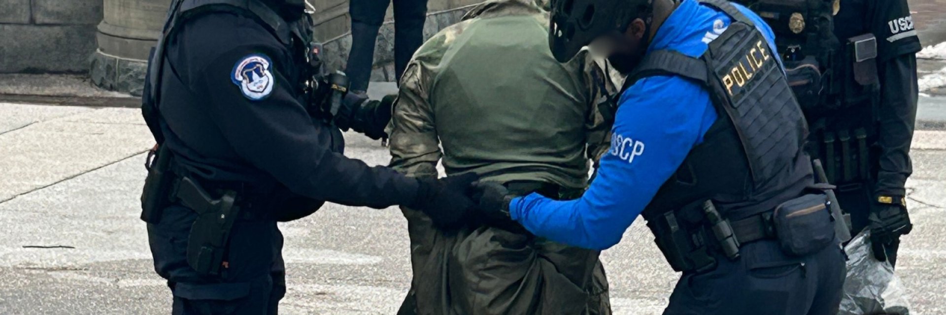 Въоръжен с пушка опита да влезе в Конгреса на САЩ