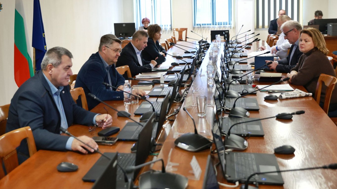 Прокурорската колегия на ВСС отложи разглеждането на кадрови въпроси