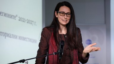 Шефът на АПИ е освободен, защото не уведомил министър Бонева за ремонт на пътя към Гърция