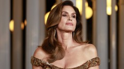 Синди Крауфорд на 60: От скептицизма на баща й за проституцията до кориците на Vogue