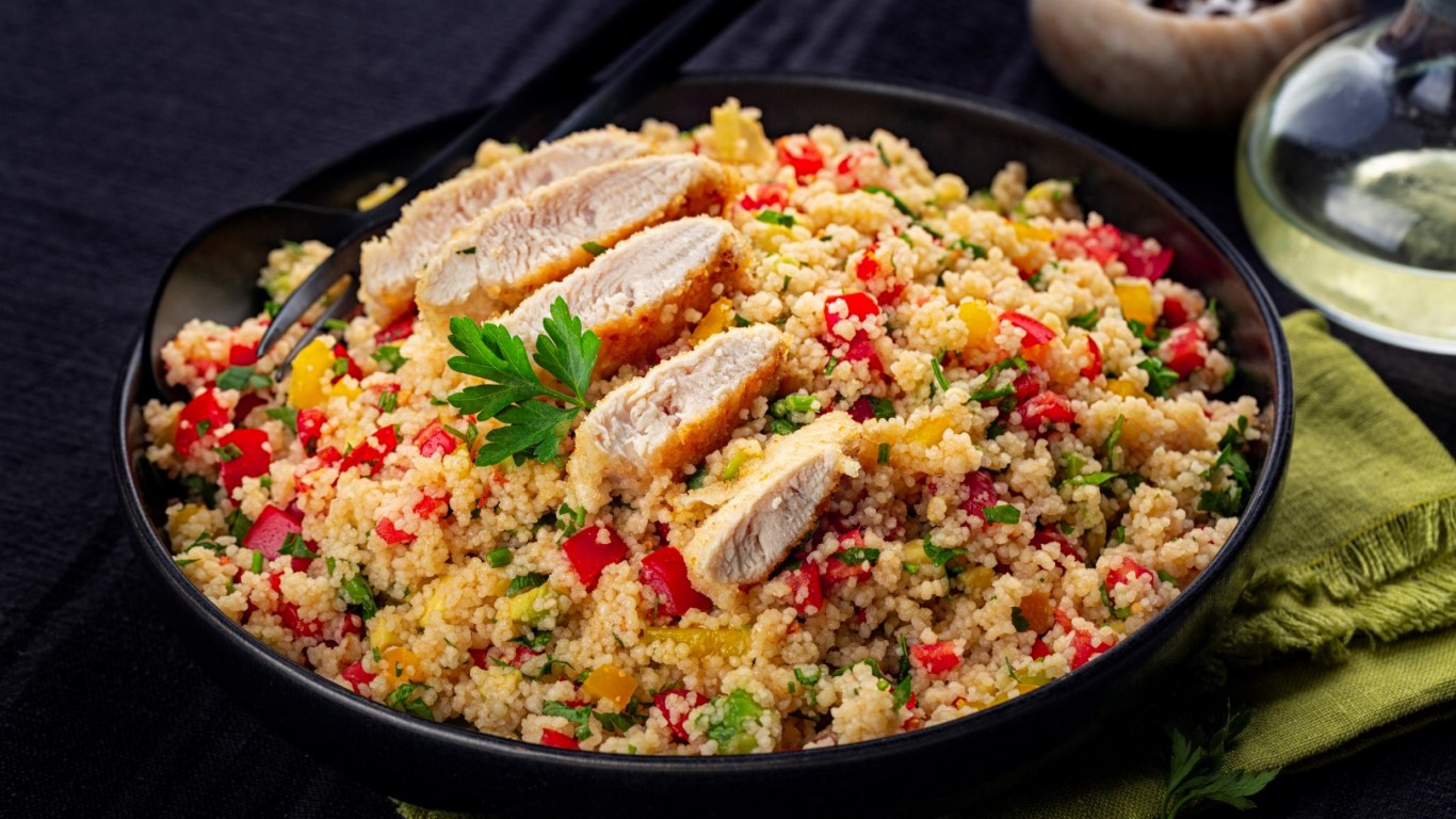 Бързо и лесно: Кускус с пикантно пиле