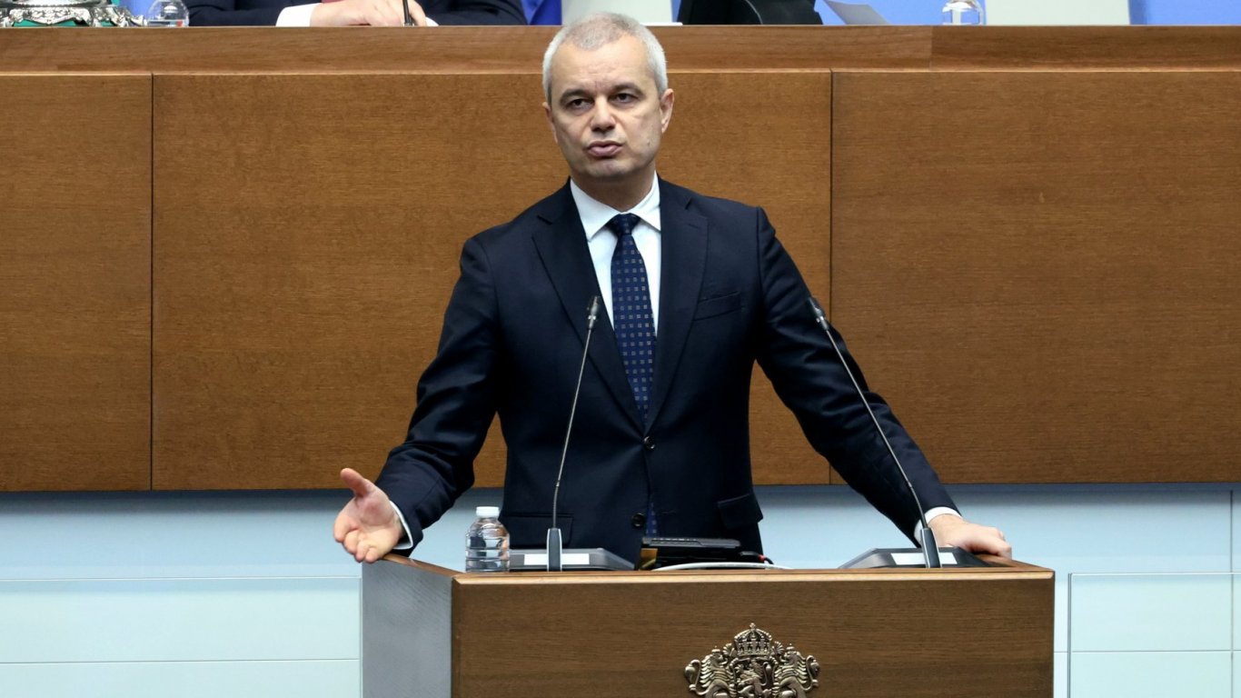 Костадин Костадинов с изявления за икономическата ситуация и националната валута