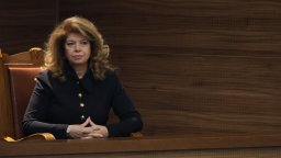 Йотова поиска още документи, преди да подпише освобождаване на главния секретар на МВР