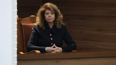Йотова поиска още документи преди да подпише освобождаване на главния секретар на МВР