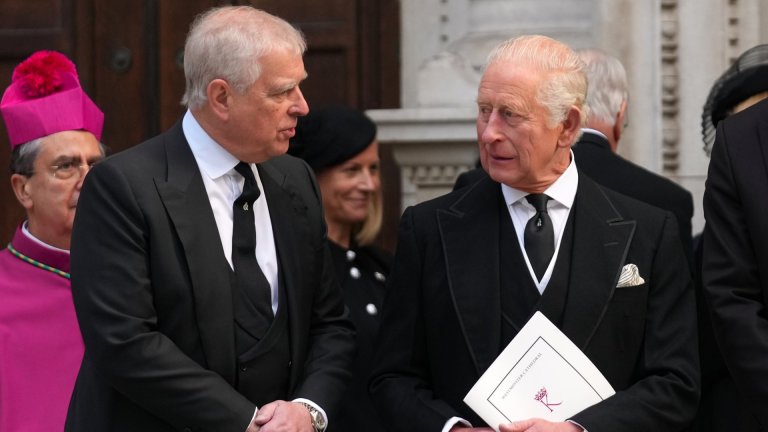 Крал Чарлз с първи коментар за ареста на брат си