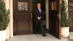 Министър Дечев освободи шефовете на Националната полиция, ГДБОП и Жандармерията