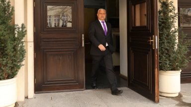 Министър Дечев освободи шефовете на Националната полиция, ГДБОП и Жандармерията