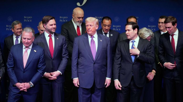 Съветът за мир започна първото си заседание с обещания за поне $17 млрд. за Газа (снимки)