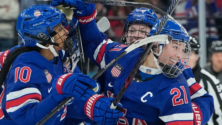 Драма и в женския хокей, САЩ е шампион след късен обрат срещу Канада