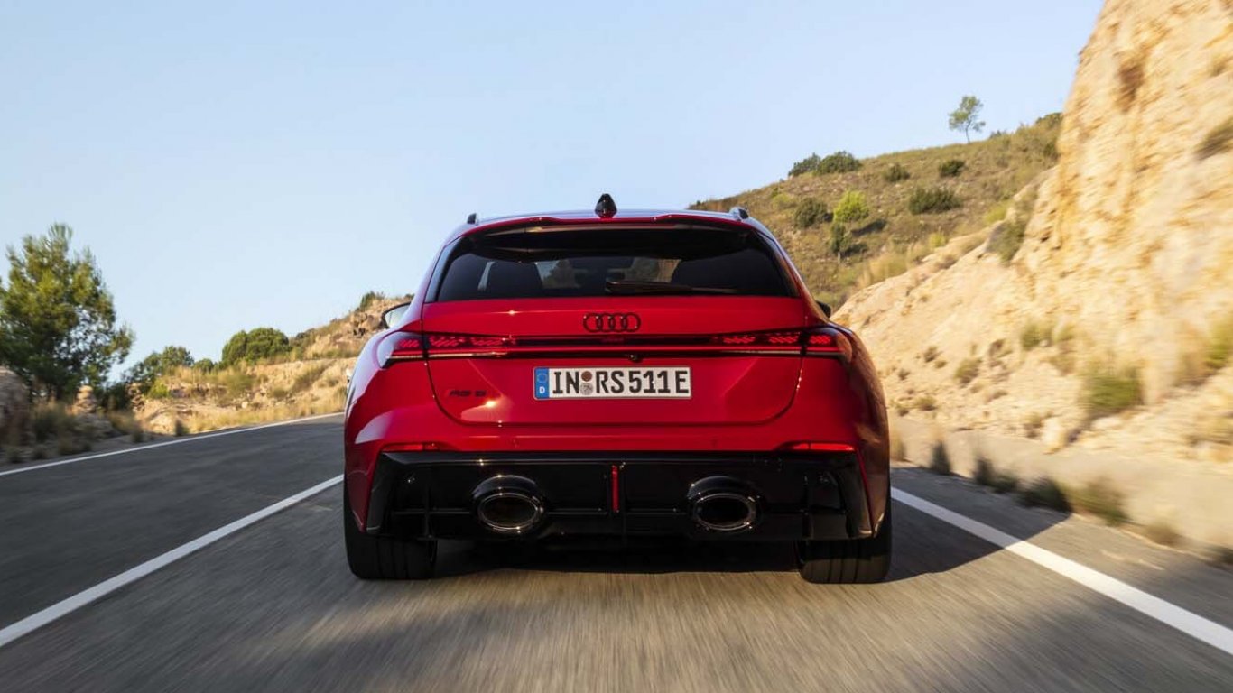 Новото Audi RS5 Avant е по-малко практично, отколкото изглежда