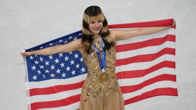 Сладко злато за Алиса във фигурното пързаляне след провала в Пекин и временно отказване