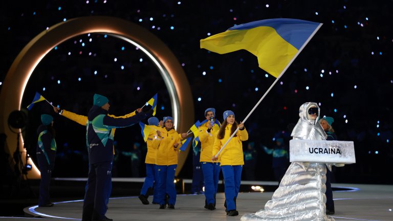 Рускиня водила Украйна на откриването на Олимпиадата