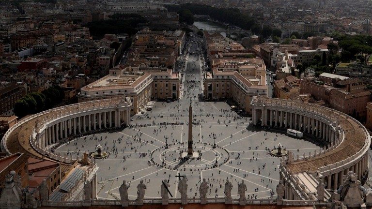 Кариерите за травертин, използван за построяването на Колизеума в Рим, функционират и до днес