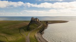 Мистичният приливен остров, на който Холивуд създаде зомби убежище