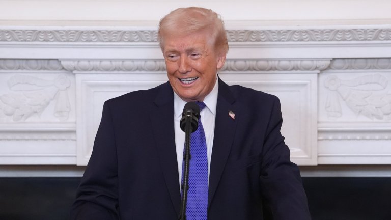 Тръмп заяви, че обмисля ограничена военна атака срещу Иран