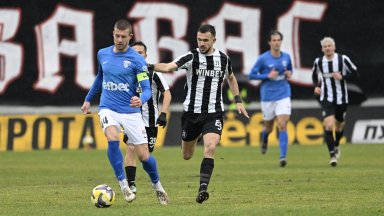 И Локо (Пловдив) не успя да пречупи десет "соколи"