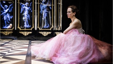 Весела Бабинова: Доброто се прави тихо