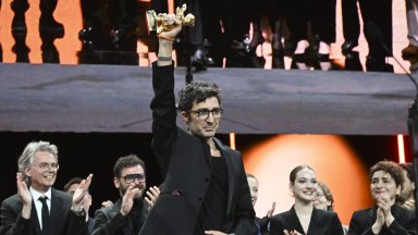 "Жълти писма" на Илкер Чатак триумфира на Берлинале