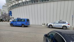 Издъхналият 16-годишен плувец се оплаквал от главоболие от два дни (снимки)