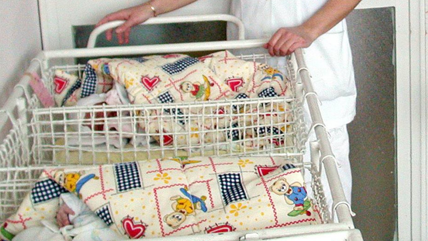 80 бебета са родени за 1 г. с подкрепата на общинската инвитро програма във Варна