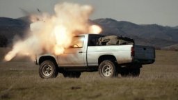 Fury: Агентен изкуствен интелект поема контрола над бойни дронове (видео)