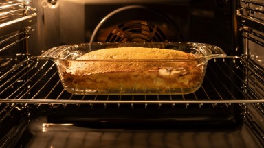 Предотвратете спукването на съдовете от закалено стъкло във фурната