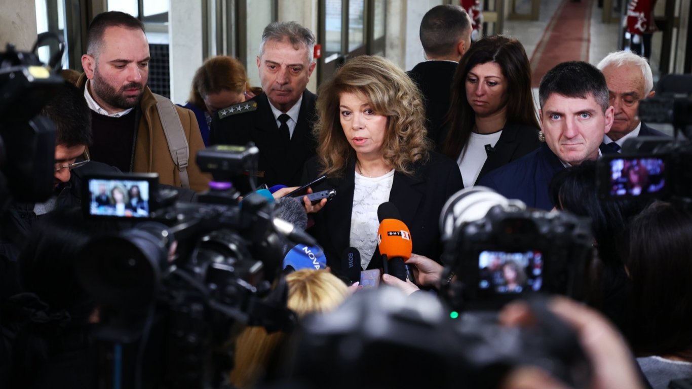 Йотова: Войната в Украйна е агресия на Русия, да върнем ЕС начело на преговорите за мир